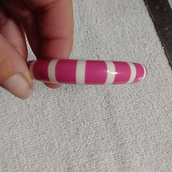 Pink and white bangle bracelet approx. 2.5 - Picture 3 of 3